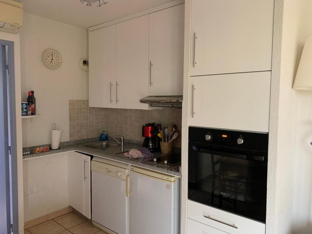 Appartement Dans Residence Avec Piscine Et Parking Uzes Exterior photo